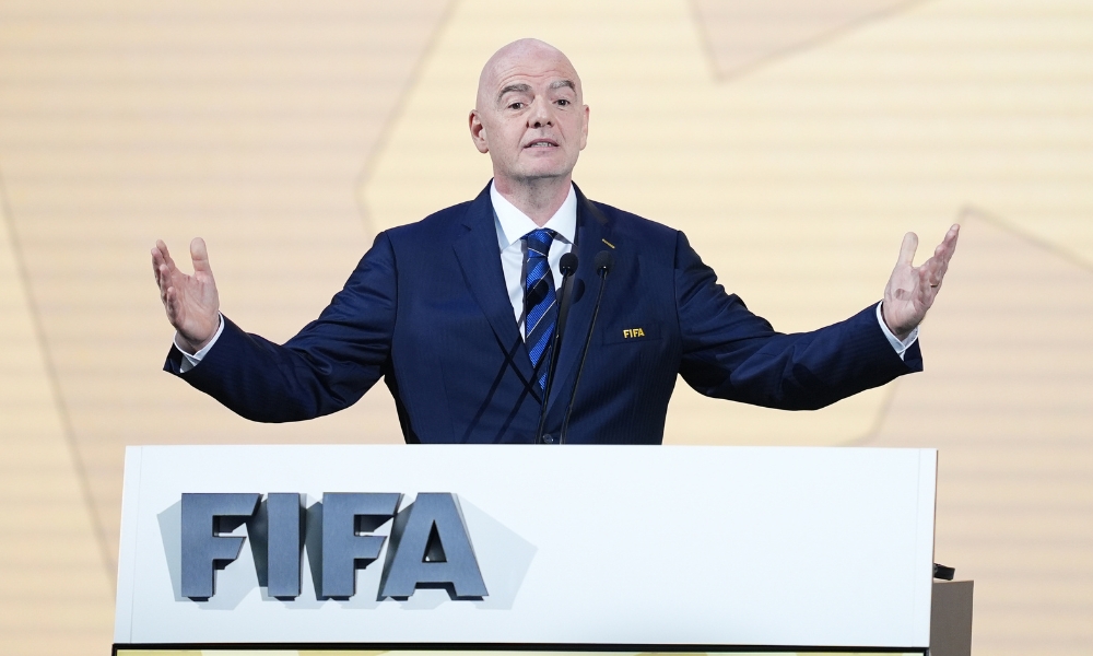 NBA直播：在NBA的擂臺上誰能鬥誌昂揚 Triple H認為恩比德是冠軍級選手 狄龍則可以輕松扮演反派角色.